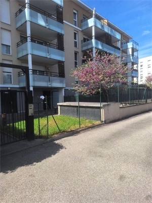 t3 à la vente -   69500  BRON, surface 62 m2 vente t3 - UBI472273775